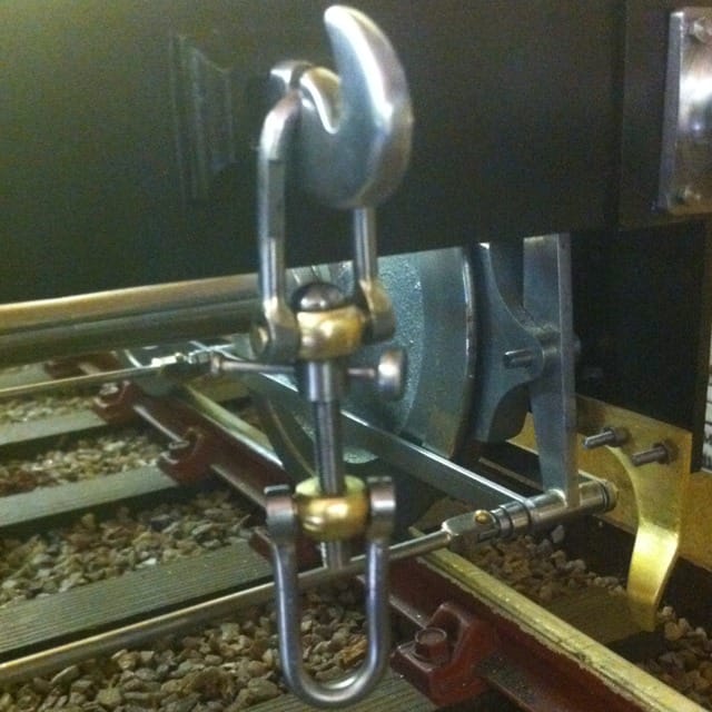 Tender: Hook and Screw coupling