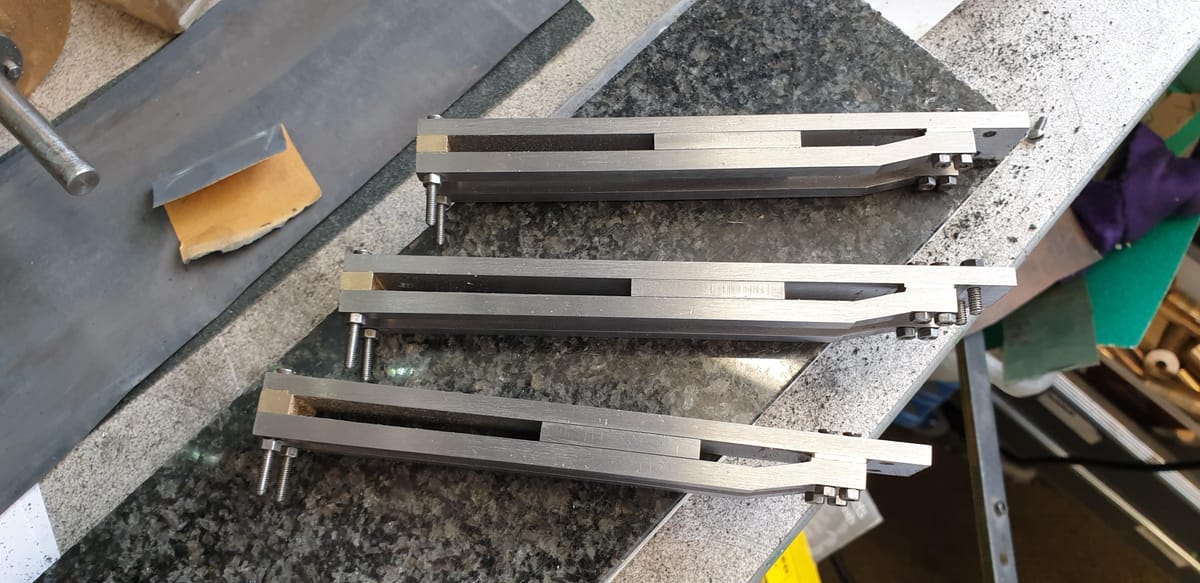 Slide-Bars and final fitting of the middle cylinder