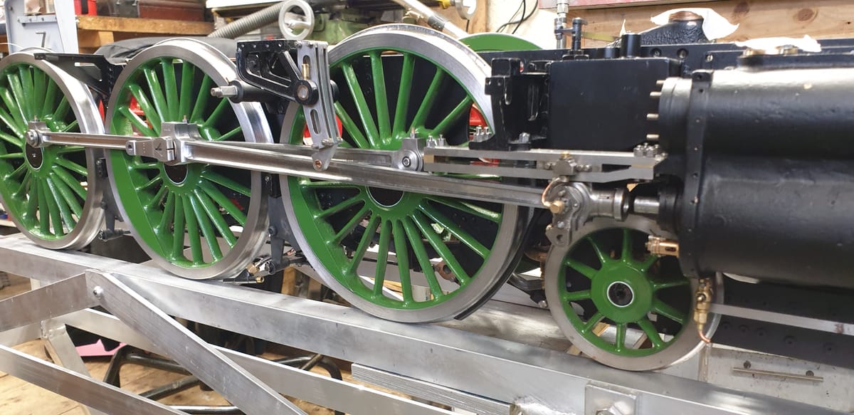 Outside Connecting Rods: Fitting