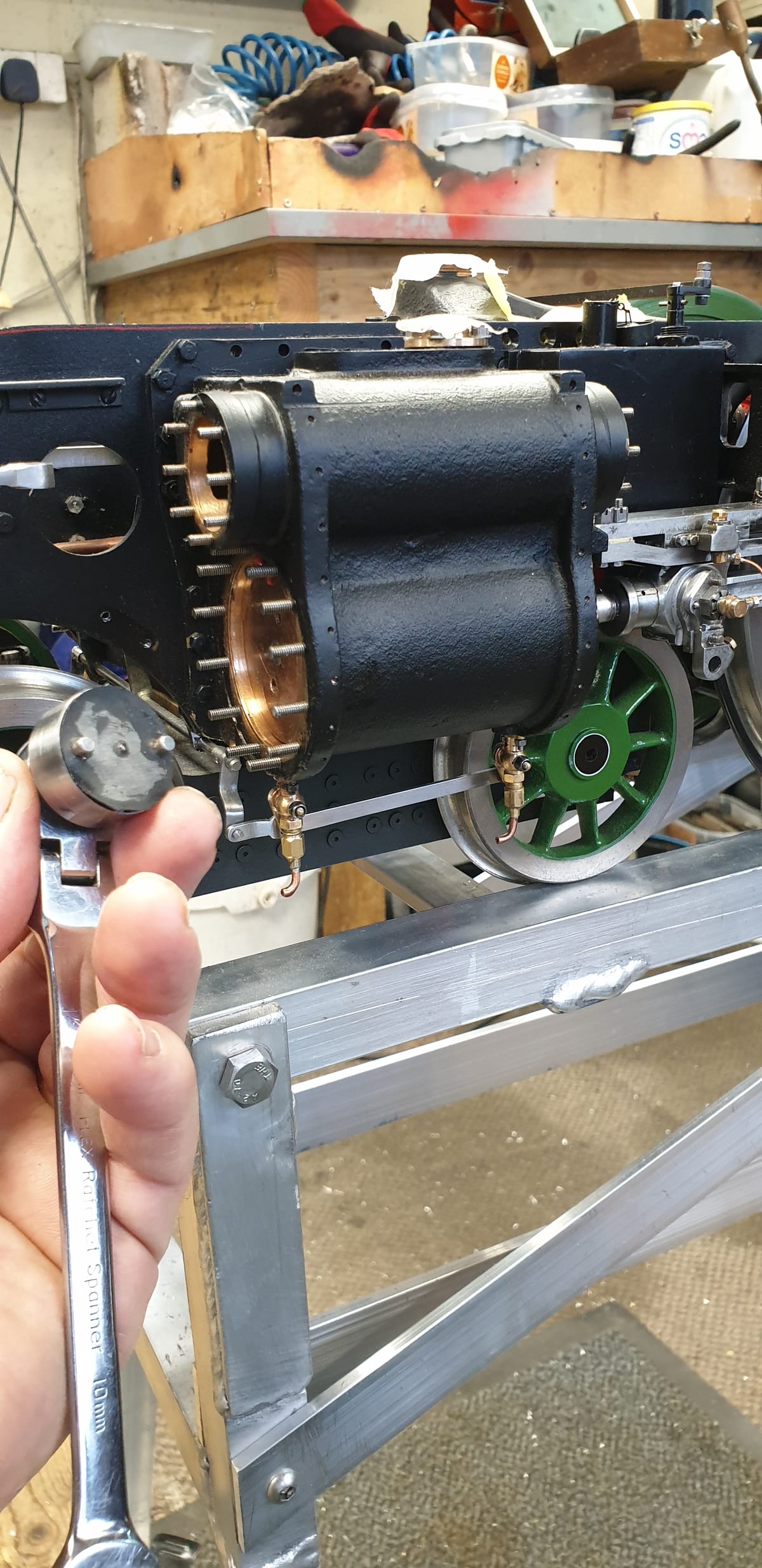 Outside Pistons Fitting Process